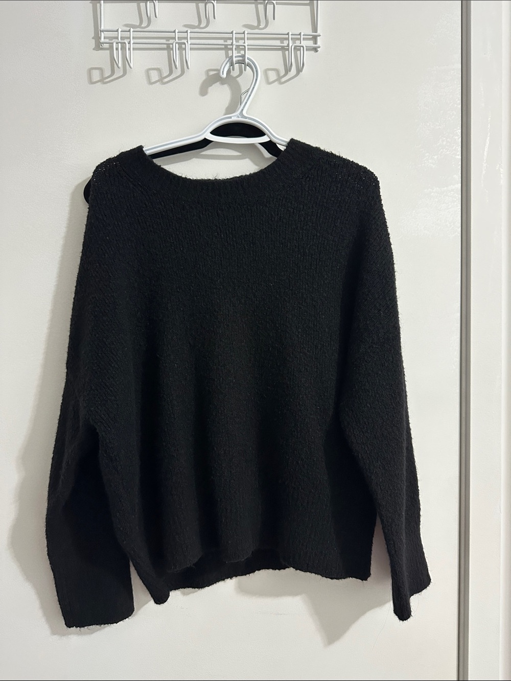 Zara Classic Black Women's Sweater - Cozy Knit Pullover